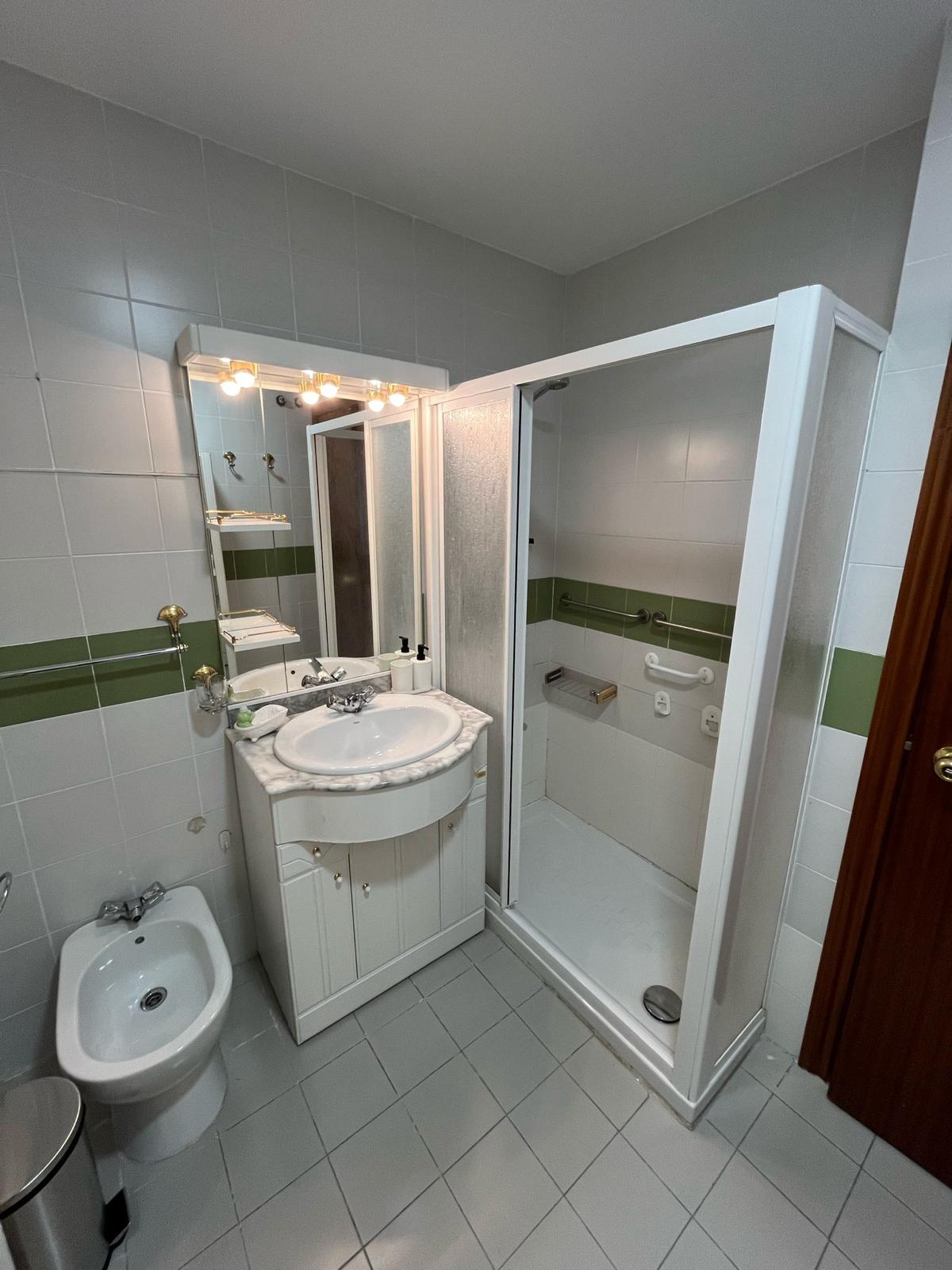 Room for Rent at Calle de Marcelina, 2-04