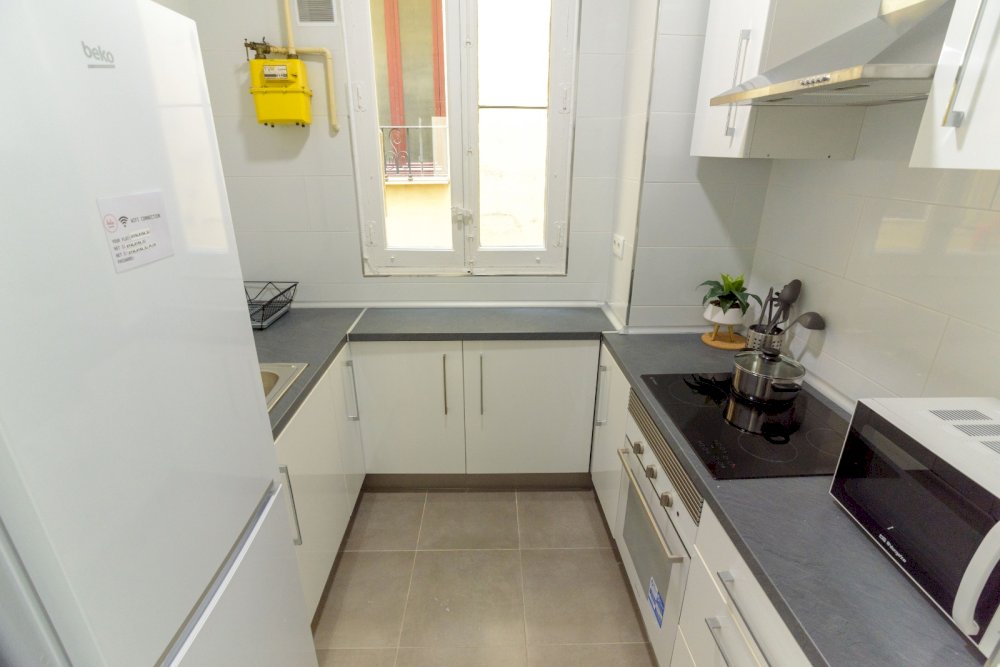 Charming double room in Ayala Street