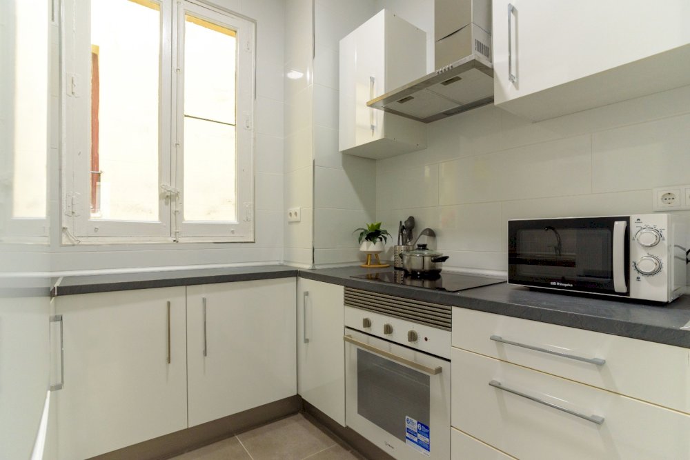Charming double room in Ayala Street