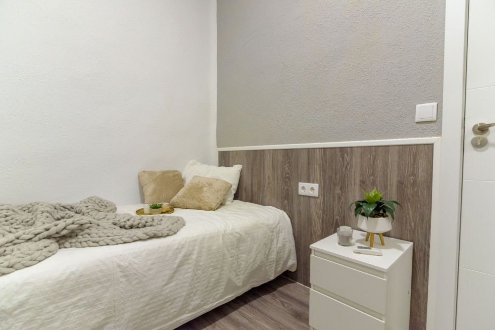 Cozy room in Ayala Street