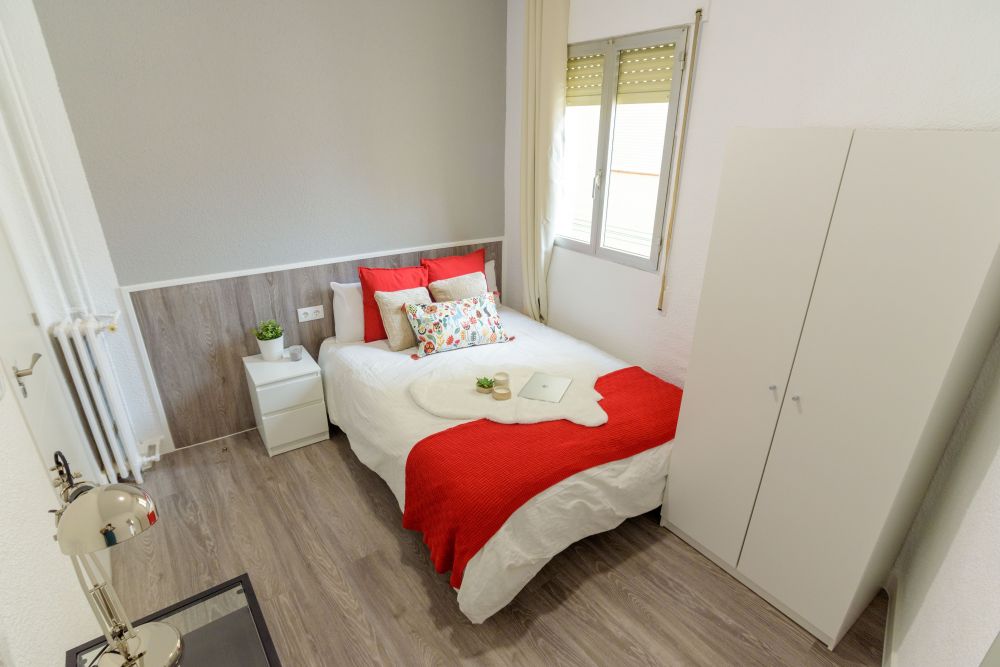 Double room in Ayala Street