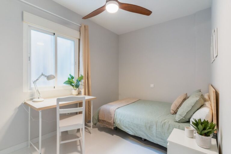 Spacious room in Carabanchel&nbsp;