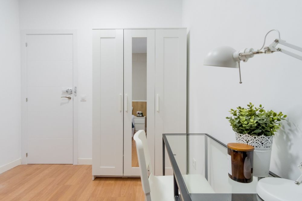Large&nbsp;room in Alejandro González, Madrid