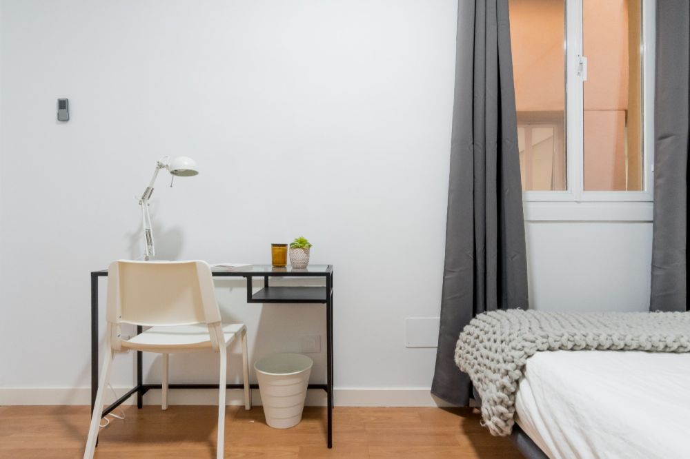 Beautiful modern room in Alejandro González, Madrid