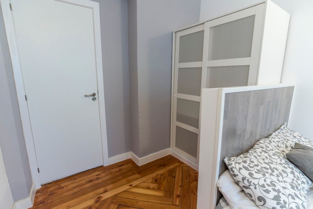 Room with balcony in Chueca