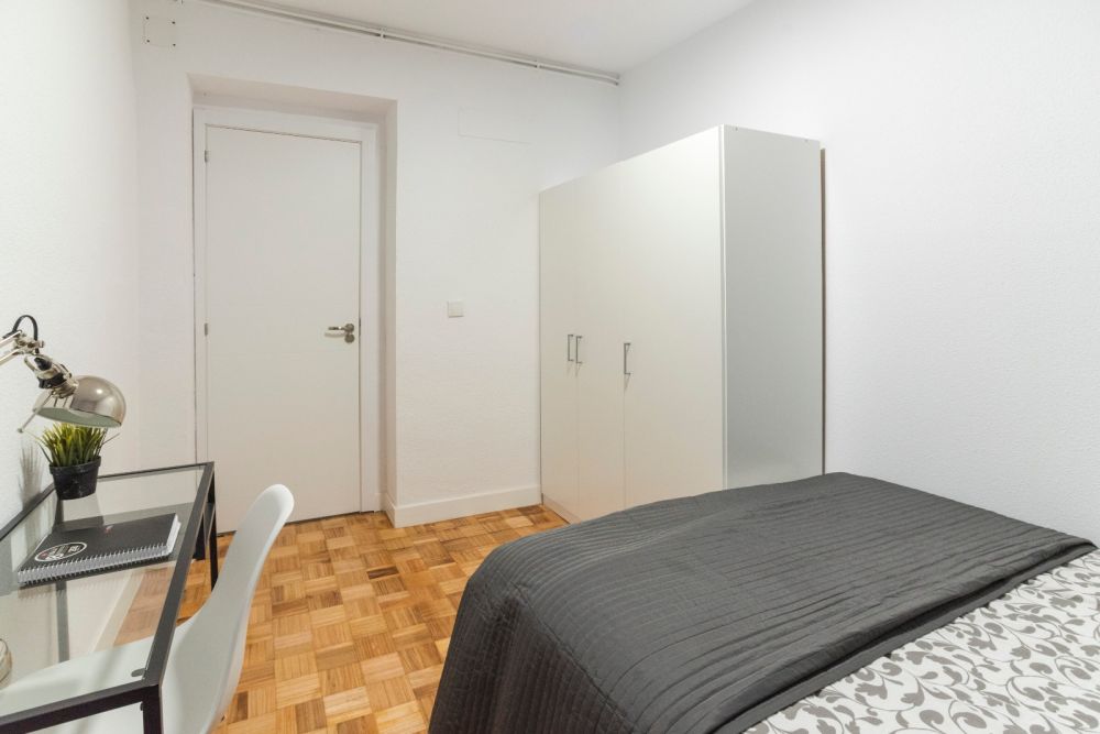 Nice and very cozy room in Chueca