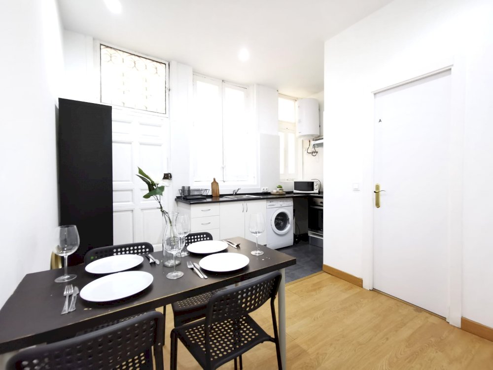 Spacious room in Bailén