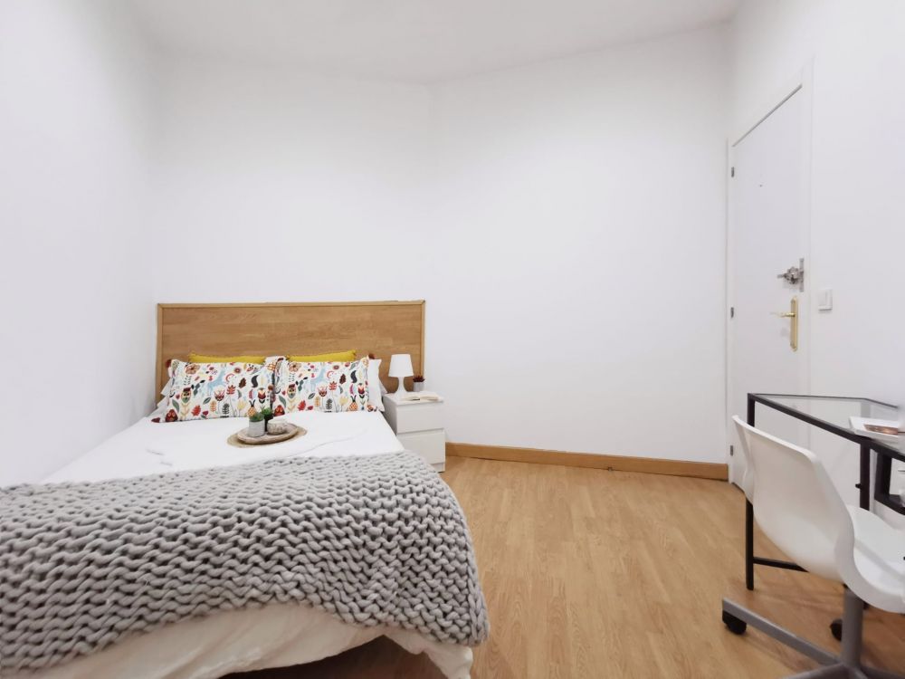 Nice room in Madrid