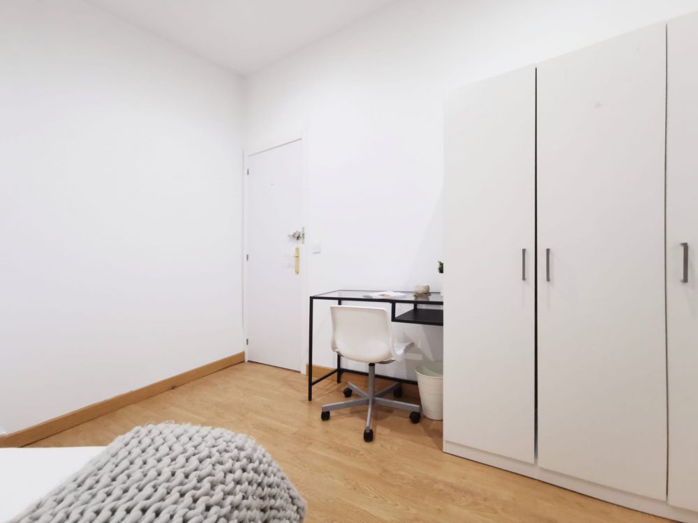 Nice room in Madrid