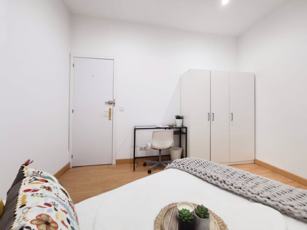 Nice room in Madrid