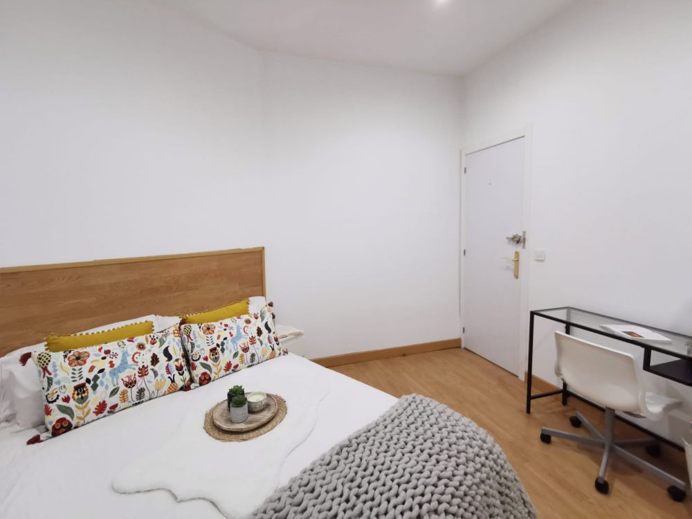 Nice room in Madrid