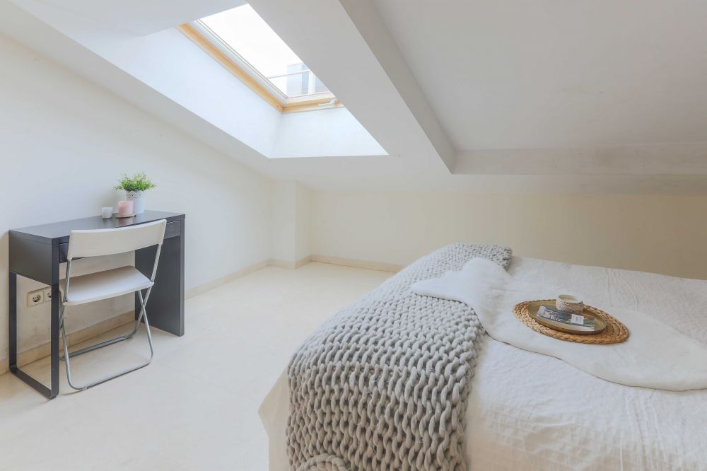 Very bright room in Bordadores