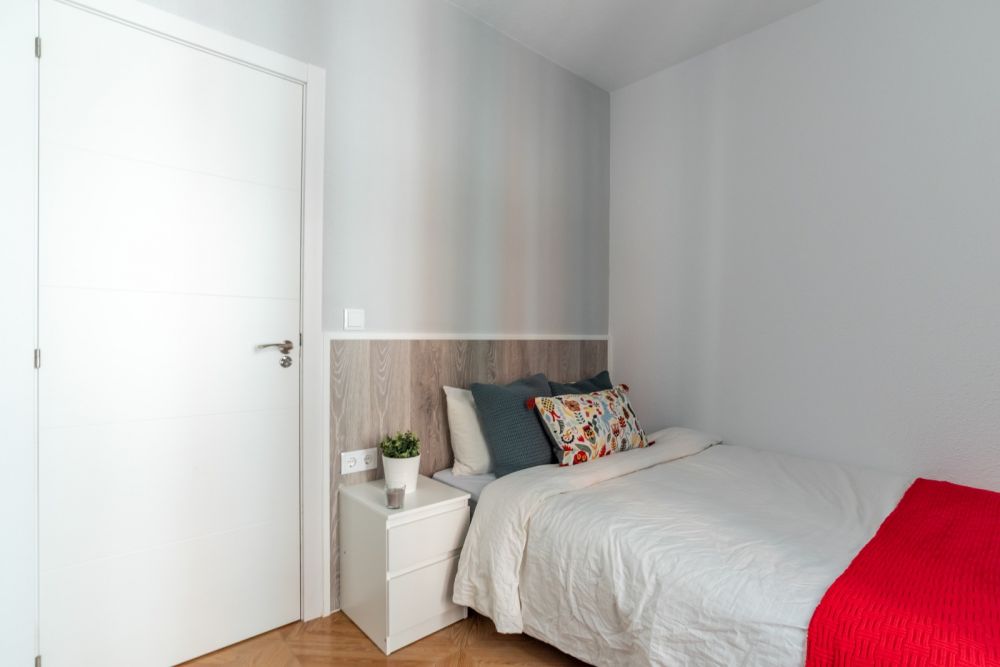 Ideal room in Carranza Street