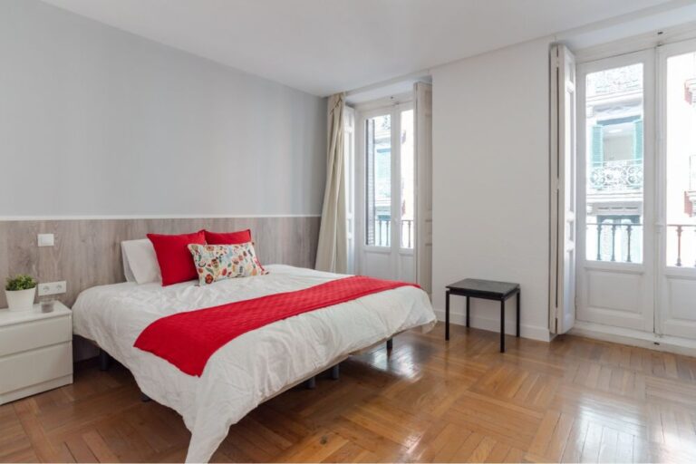Spectacular room in Chamberí
