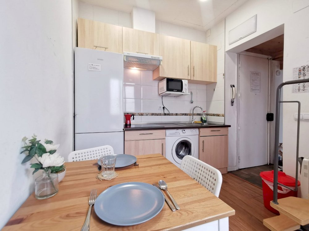Nice double room in Madrid