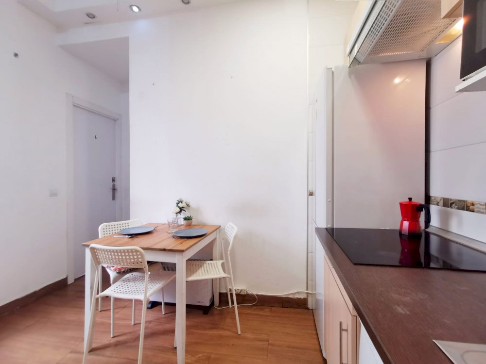 Nice double room in Madrid
