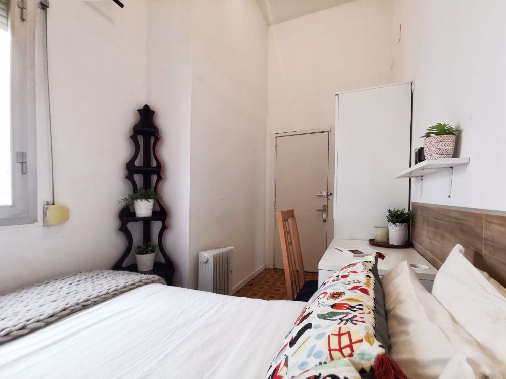 Nice double room in Madrid