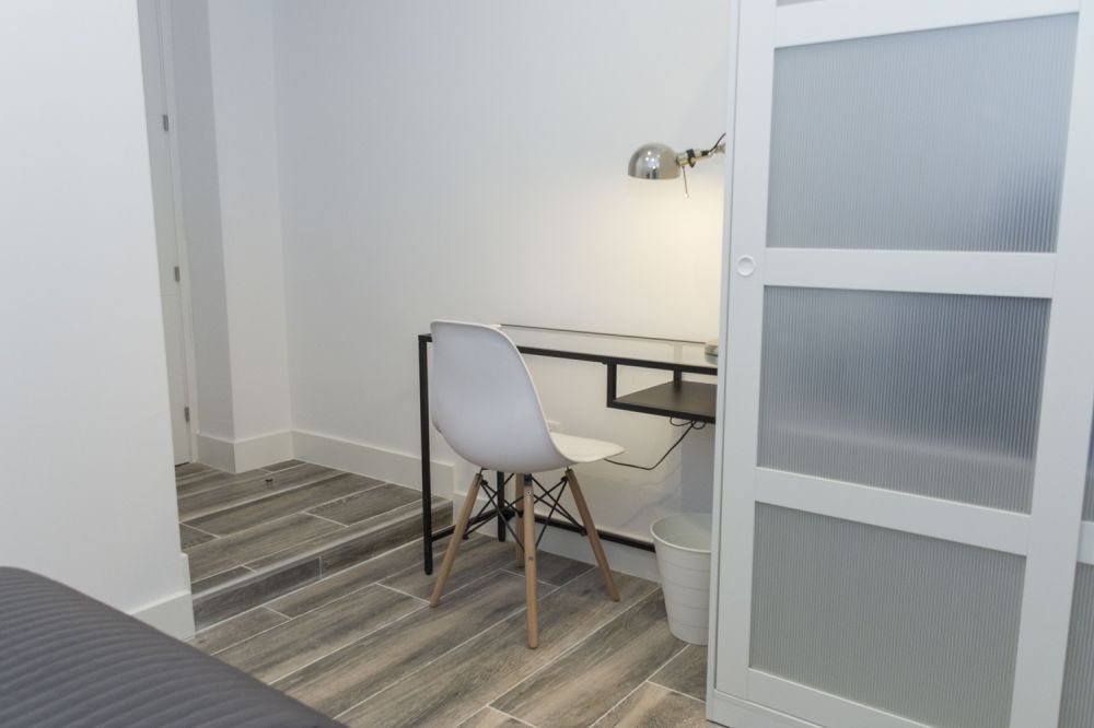 Warm double room in Retiro