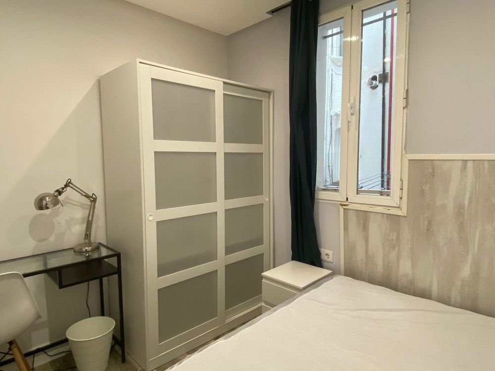 Warm double room in Retiro