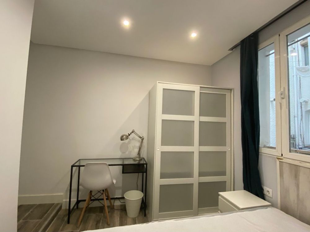 Warm double room in Retiro