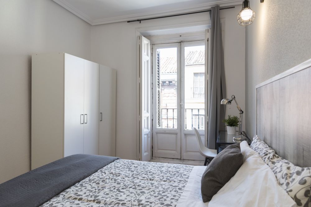 Lovely room in Conde de Romanones