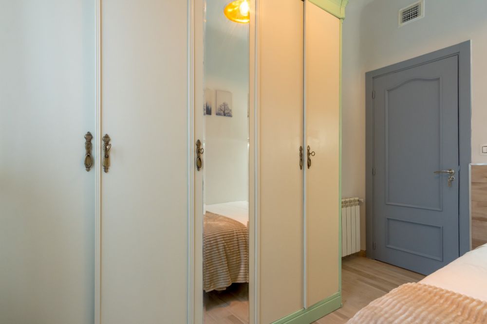 Pleasant room in Eduardo Marquina