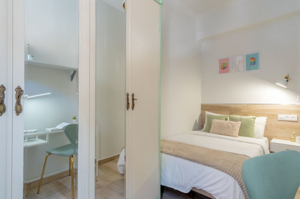 Charming room in Comillas