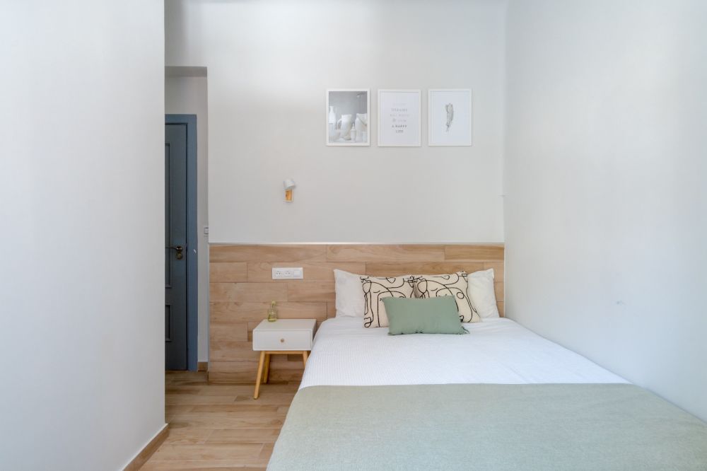 Bright room in shared flat