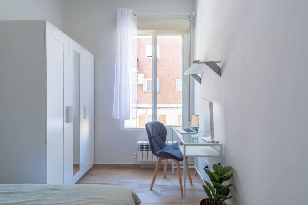 Bright room in shared flat