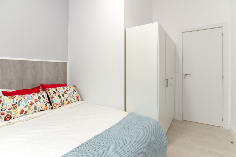 Bright room in Fuencarral Street