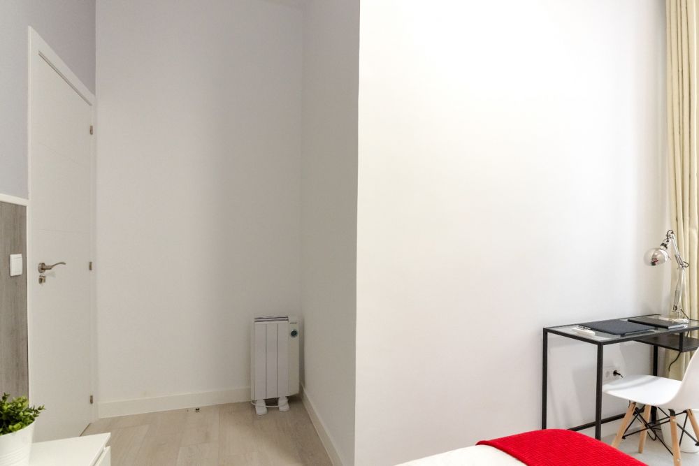 Room for students in Fuencarral Street