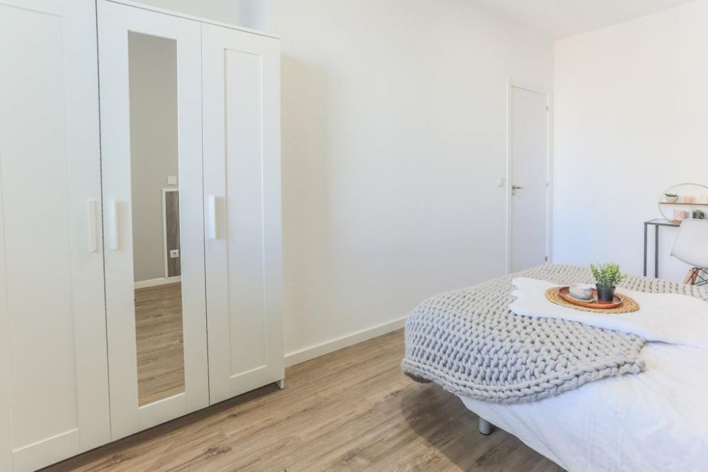 Bright double room in calle del Ferrocarril