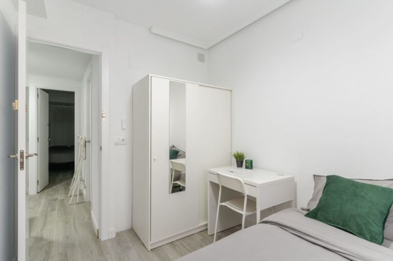 Tranquil Room in&nbsp;Fermin Donaire