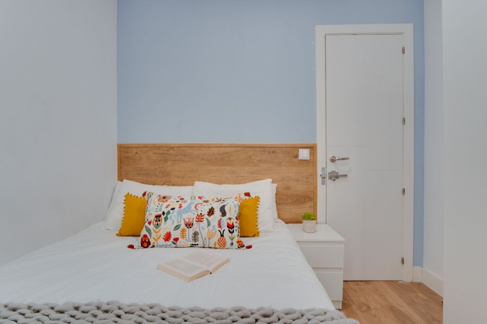 Cozy room in Fernán Gonzalez Street
