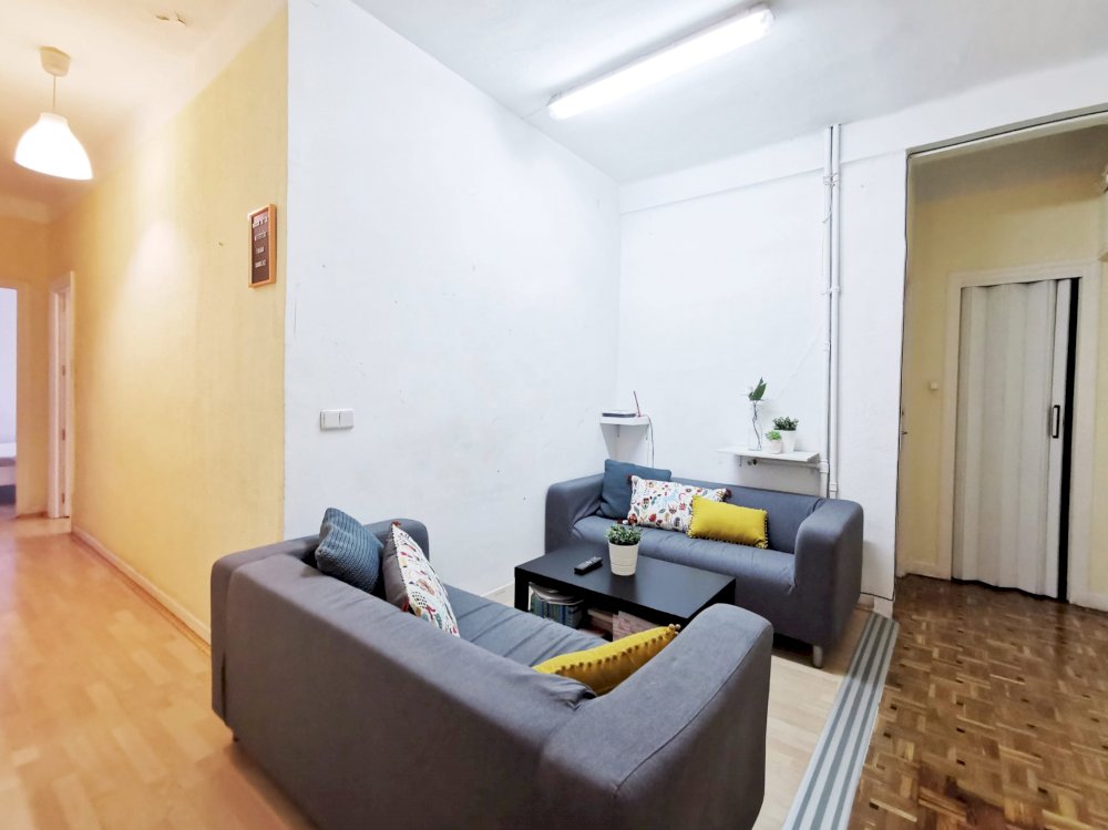 Modern room in Fernández de los Ríos