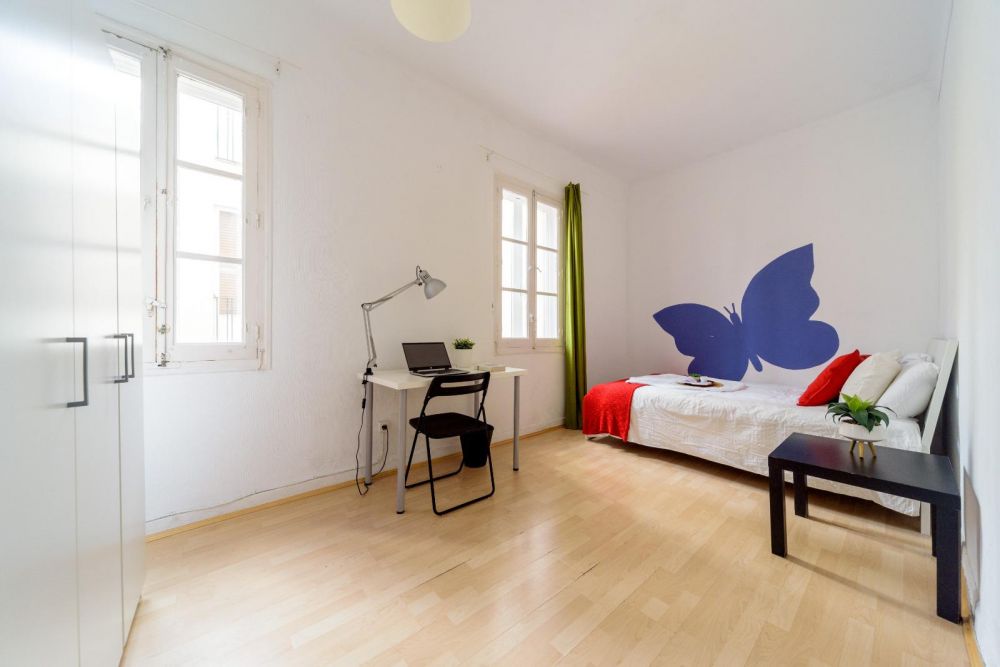 Charming room in Fernández de los Ríos