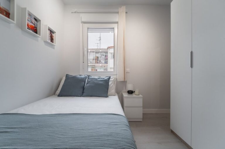Modern room on Ganges Street