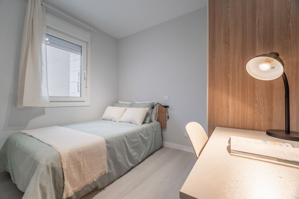 Bright room on Ganges Street