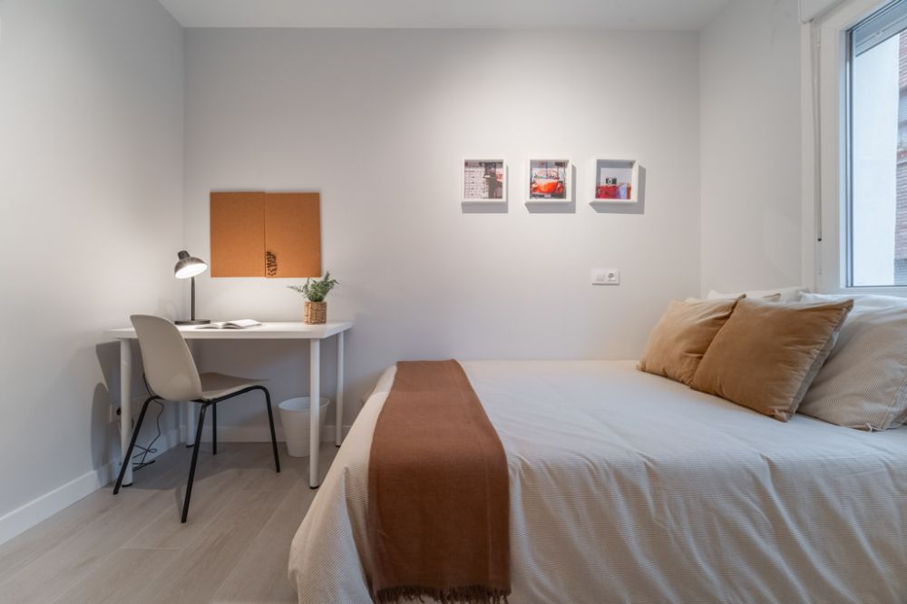 Spacious room on Ganges Street