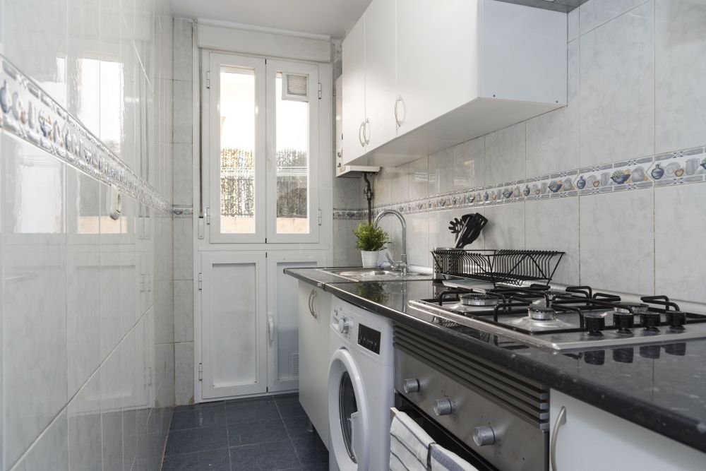 Spacious double room in General Lacy Street