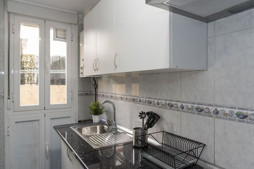 Spacious double room in General Lacy Street