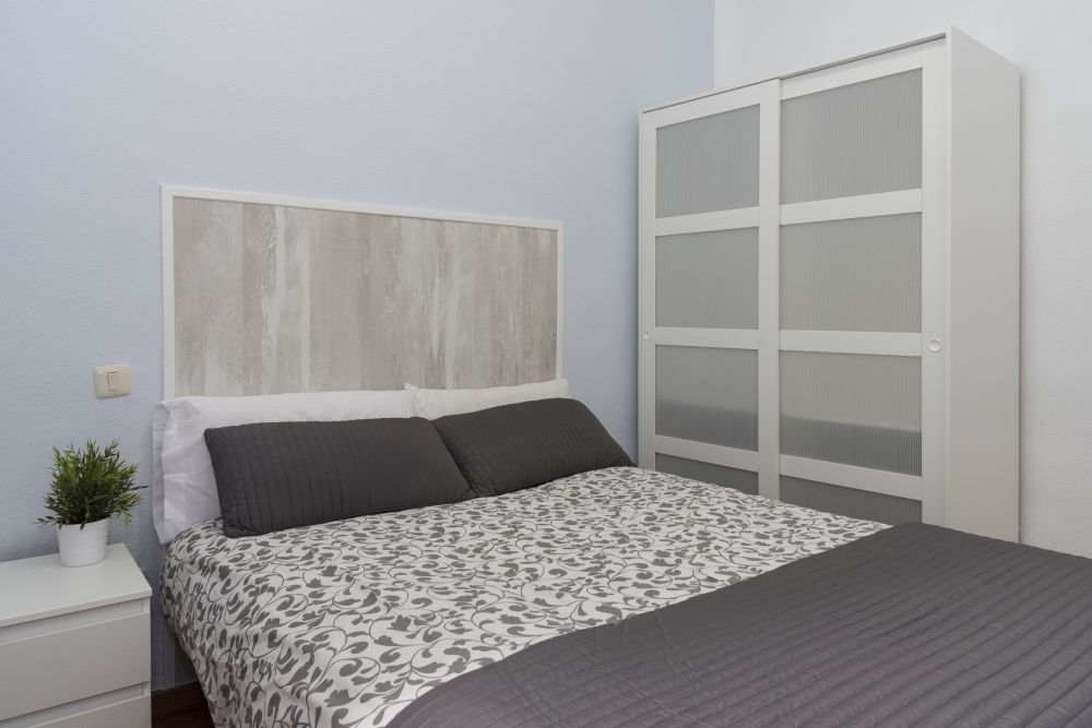 Spacious double room in General Lacy Street