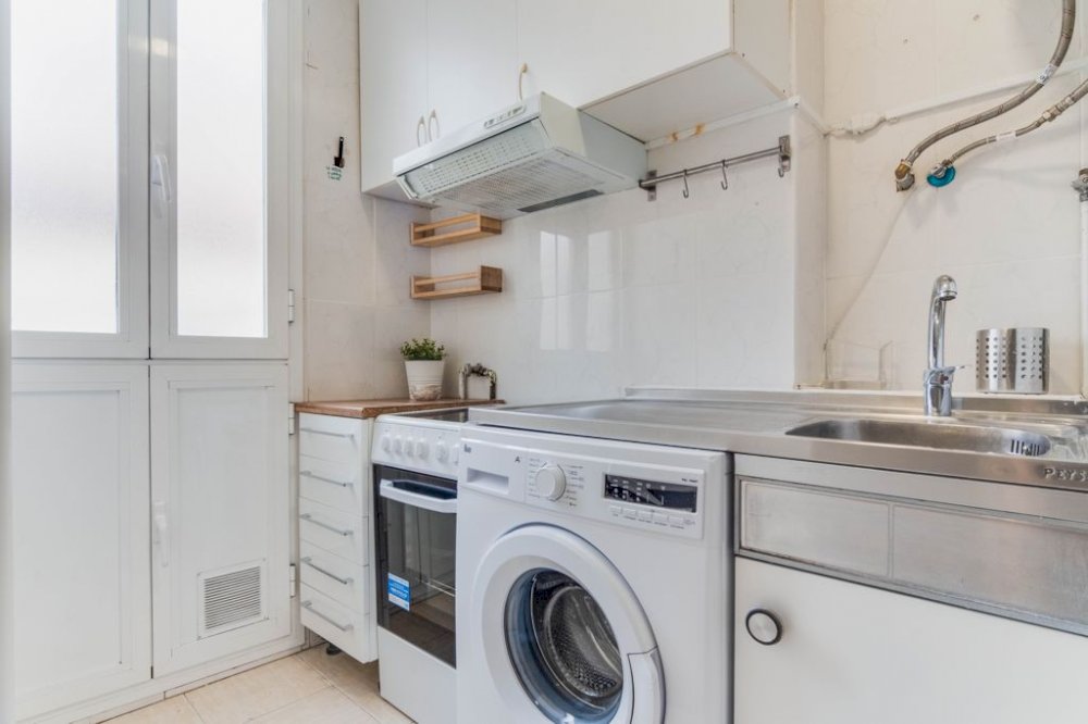 Beautiful single bedroom in Calle Hermosilla