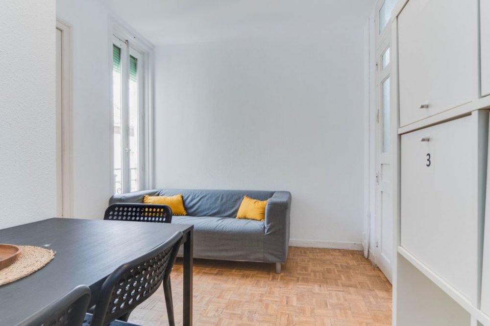 Beautiful single bedroom in Calle Hermosilla