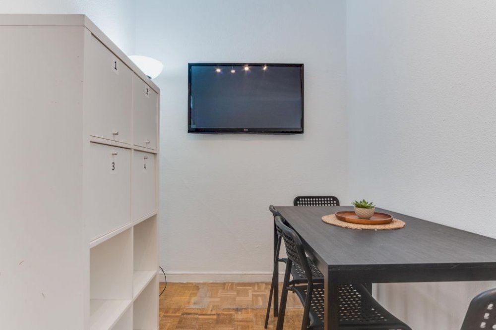 Beautiful single bedroom in Calle Hermosilla