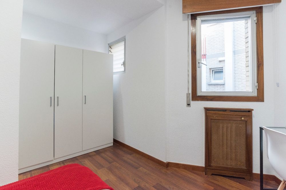 Modern room in Menéndez Pelayo