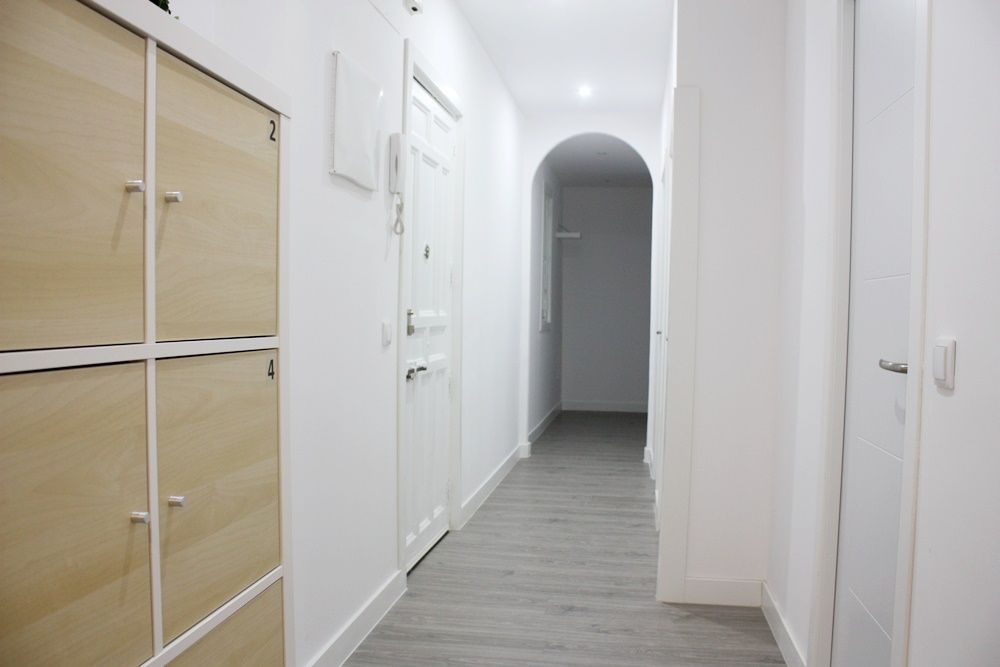 Large and beautiful room in Núñez de Balboa Street