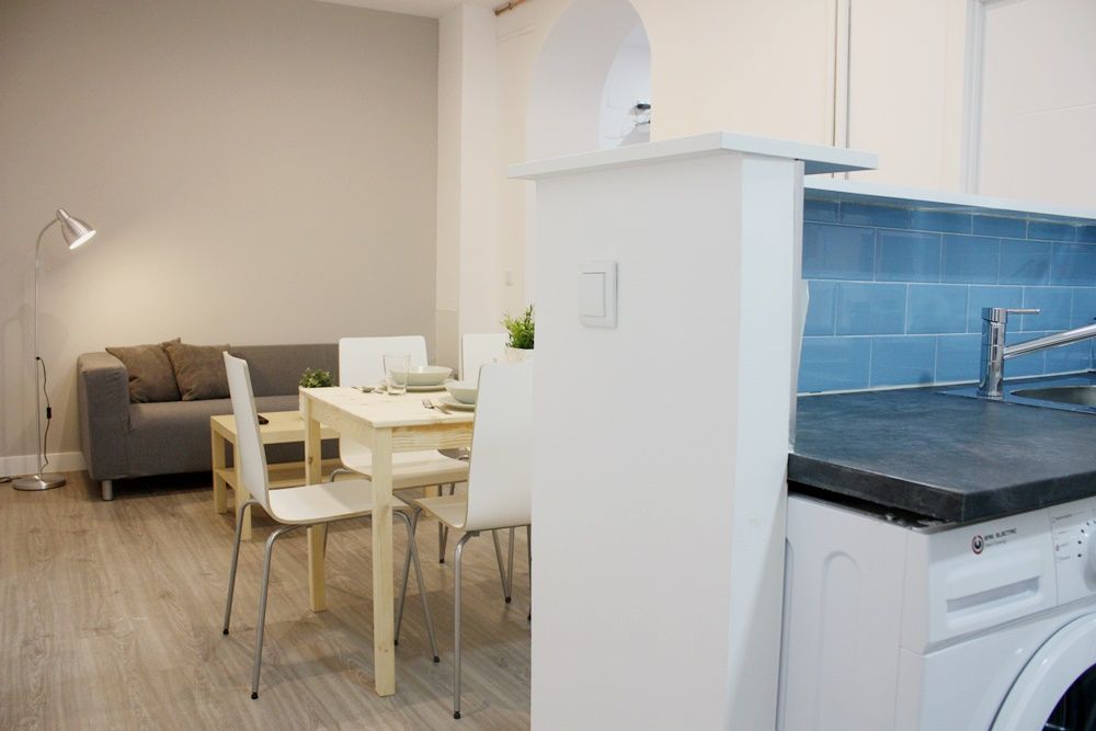 Large and beautiful room in Núñez de Balboa Street