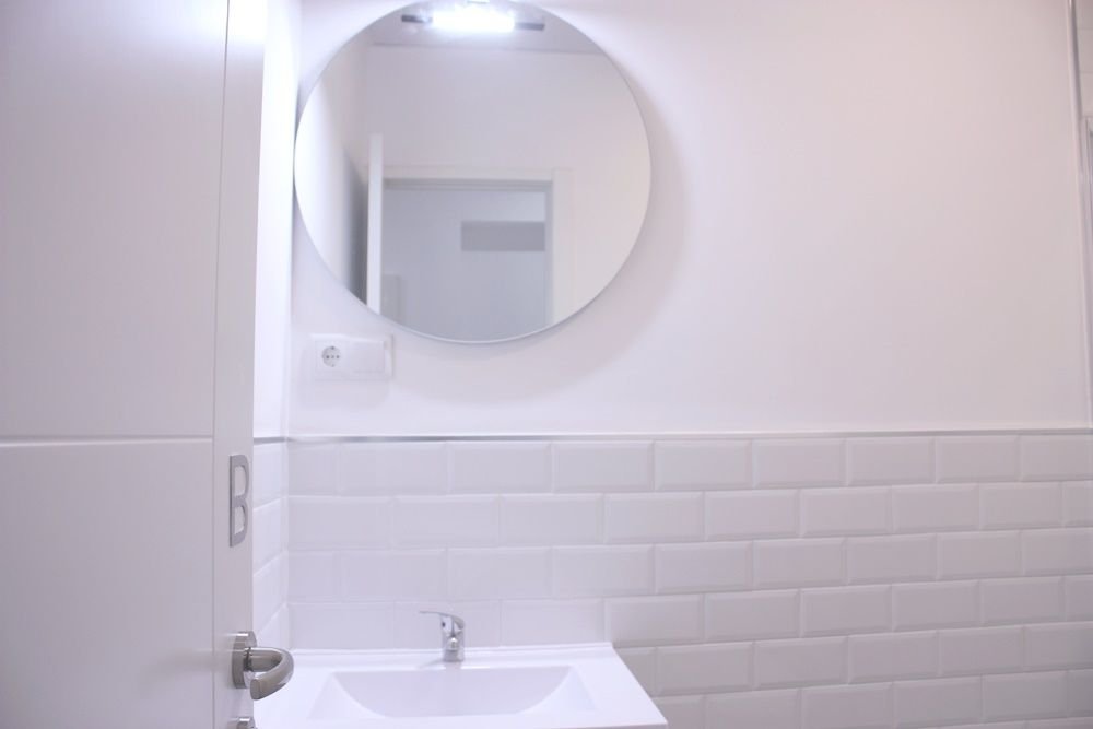 Large and beautiful room in Núñez de Balboa Street