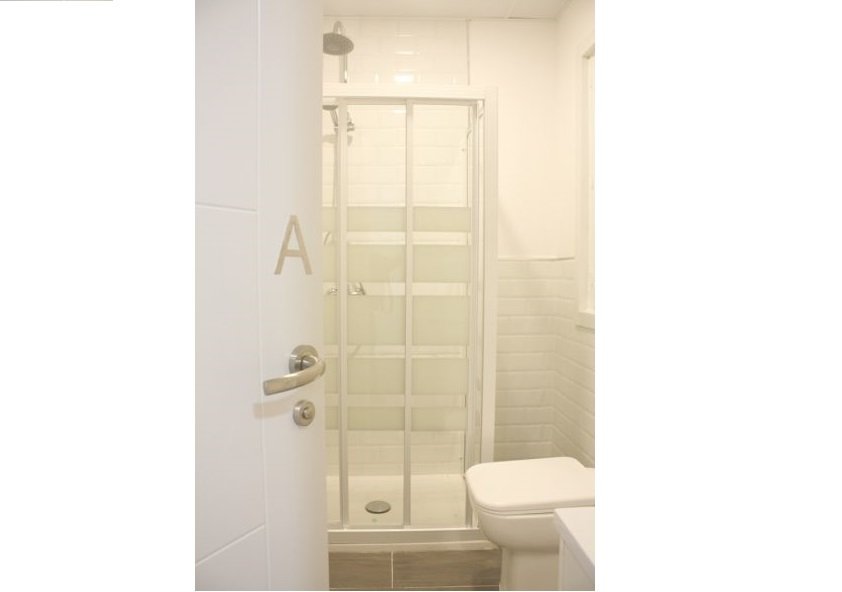 Large and beautiful room in Núñez de Balboa Street
